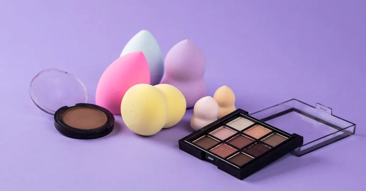 Comment le maquillage hybride s'adapte aux besoins des peaux sensibles