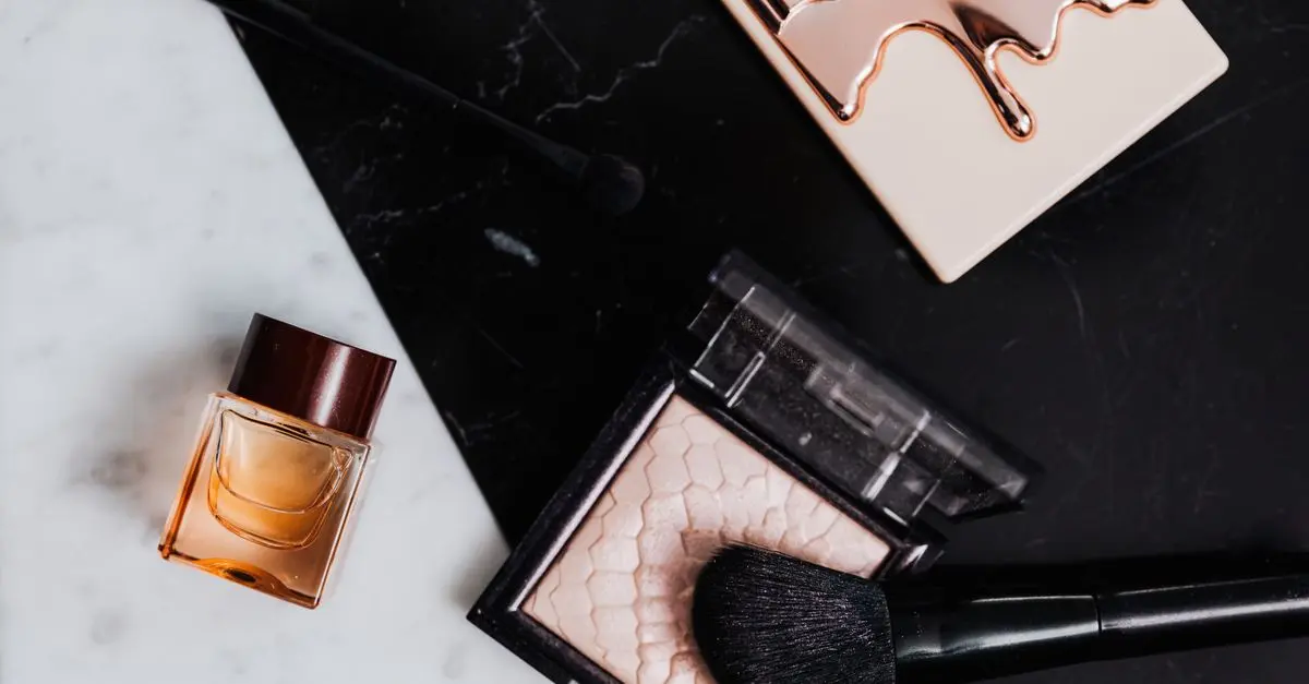 Maquillage hybride : la fusion parfaite entre soin et esthétique