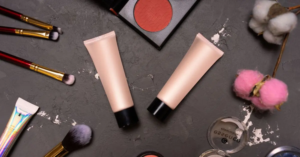 Comment le maquillage hybride évolue avec les tendances 2026
