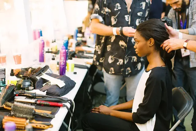 Maquillage hybride : 5 astuces pour une tenue longue durée