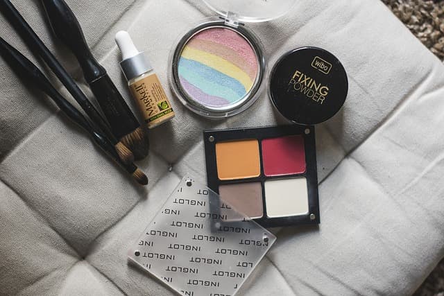 Les astuces pour réussir votre maquillage hybride au quotidien