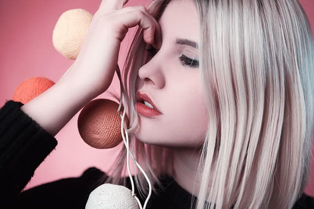 Maquillage hybride : comment créer un regard captivant
